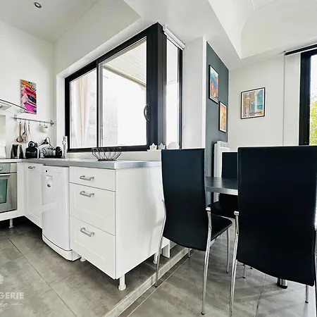 Lumineux Et Moderne - Le Tropical Apartment